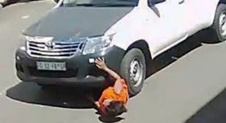 Tragic Hit-and-Run: Elderly Woman Fatally Struck on Mogbondo Taiama Highway