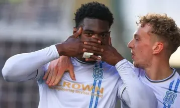 Leone Stars Forward Amadou Bakayoko Clinches Crucial Goal for Dundee FC in Scottish Premiership Derby