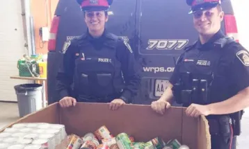 WARDC Chairman Donates Generator and Diesel to Waterloo Police Division