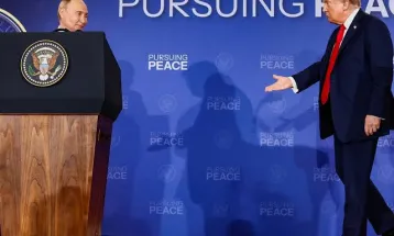 Trump–Putin Alaska Talks End Without Deal, Zelenskyy Meeting Next